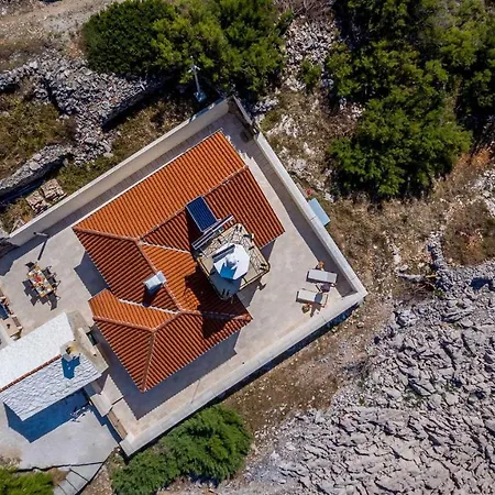 Phenomenal Lighthouse St, Nicholas 2 Bedrooms Floor Heating Private Jacuzzi Apartment *